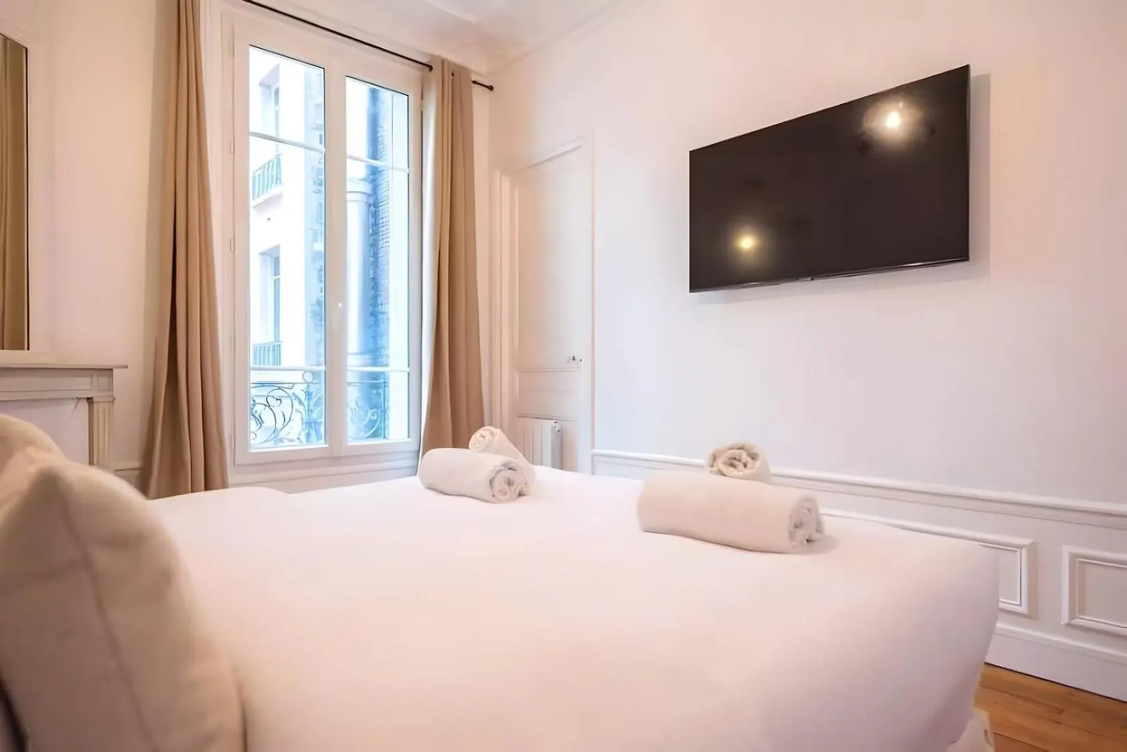 Tbs 318 - Superb Apartment With Eiffel Tower View 0*, Paris France