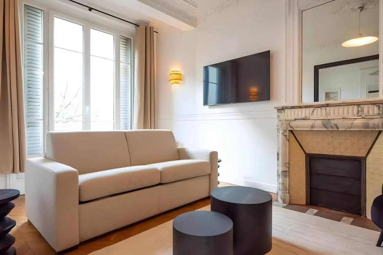 Tbs 318 - Superb Apartment With Eiffel Tower View contacts